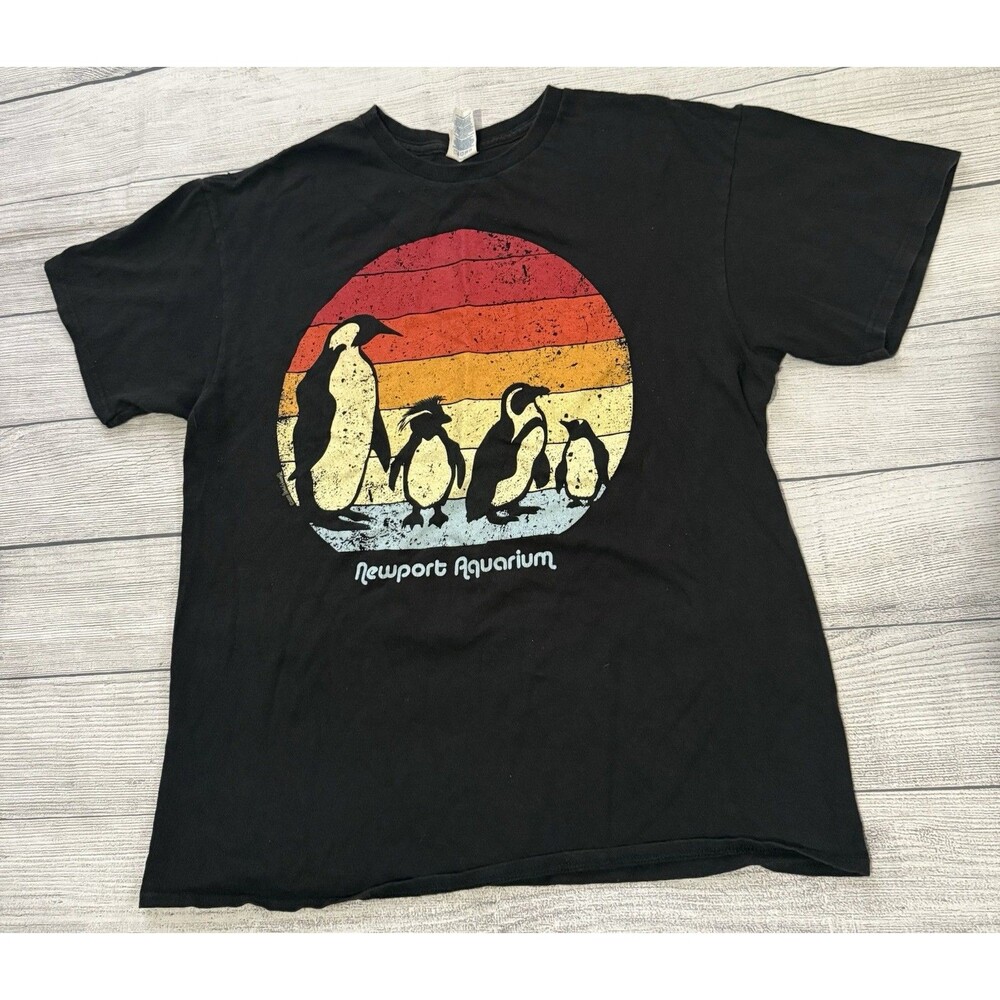 Newport Aquarium Penguin Graphic T Shirt Size Large Black Kentucky